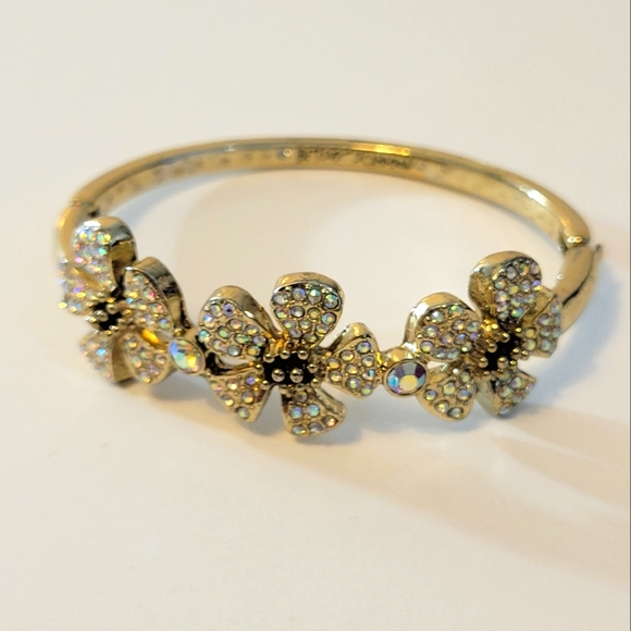 Betsey Johnson Flower Bracelet (Gold with Iridescent jems) - Picture 1 of 4
